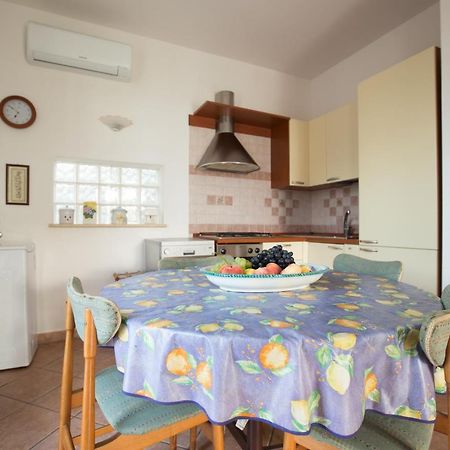 Villa Nadia Con Splendida Vista Mare กัสเตลลัมมาเร เดล โกลโฟ ภายนอก รูปภาพ